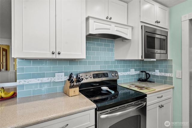 32229 24th Avenue SW, Federal Way, WA 98023