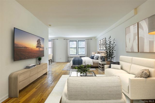 102-30 Queens Boulevard 2H, Forest Hills, NY 11375