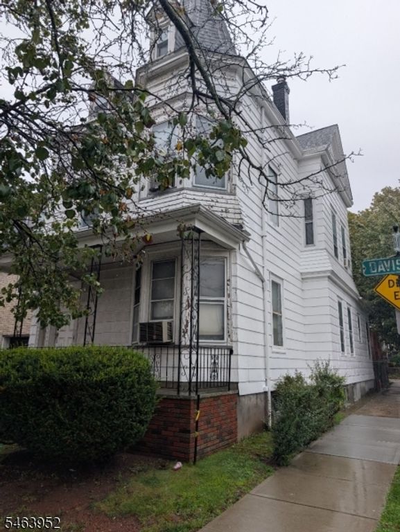 10 Davis Ave, Harrison Town, NJ 07029 — photo 2