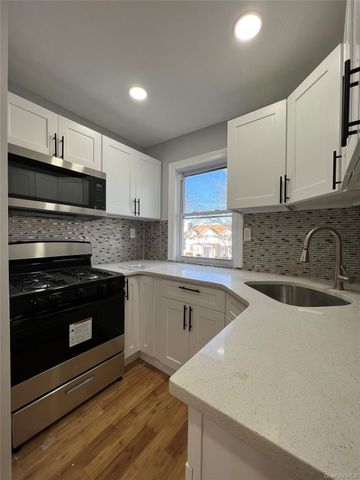 24030 141st Avenue 2, Rosedale, NY 11422