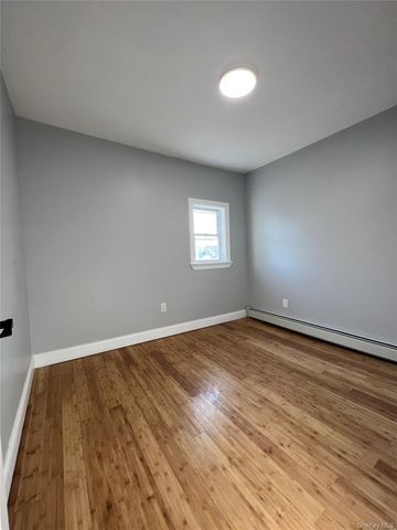 24030 141st Avenue 2, Rosedale, NY 11422