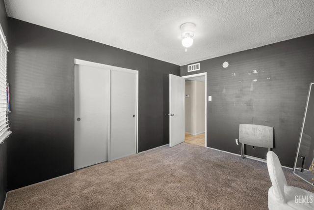 3417 Dell Court, Bakersfield, CA 93304