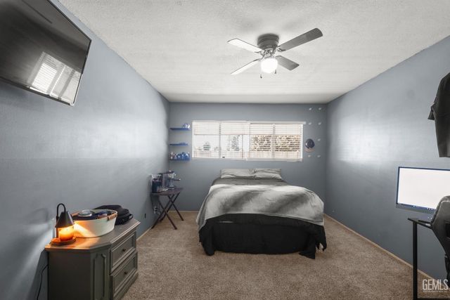 3417 Dell Court, Bakersfield, CA 93304
