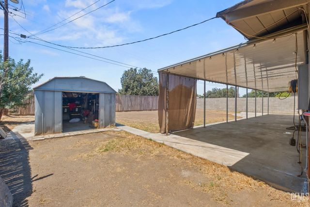 3417 Dell Court, Bakersfield, CA 93304