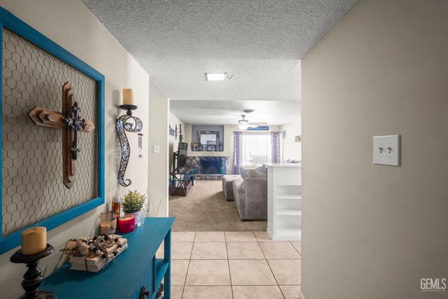 3417 Dell Court, Bakersfield, CA 93304