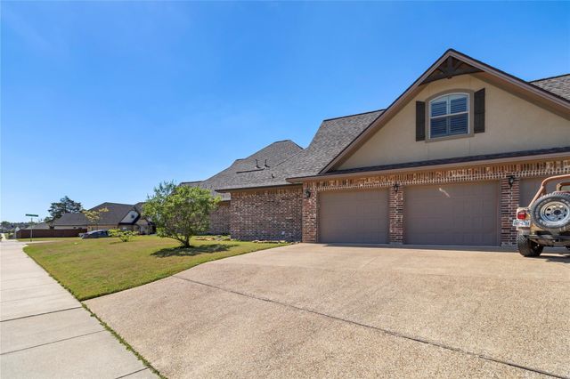 3349 Fiddlers Green, Bryan, TX 77808
