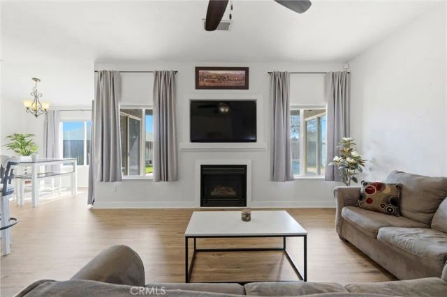 865 Avalon Drive, Lemoore, CA 93245