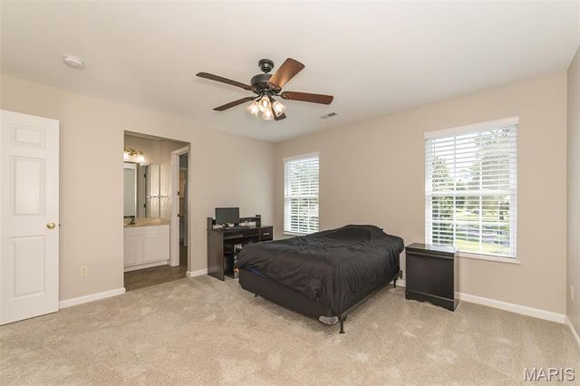 12 Chasselle Lane, Creve Coeur, MO 63141