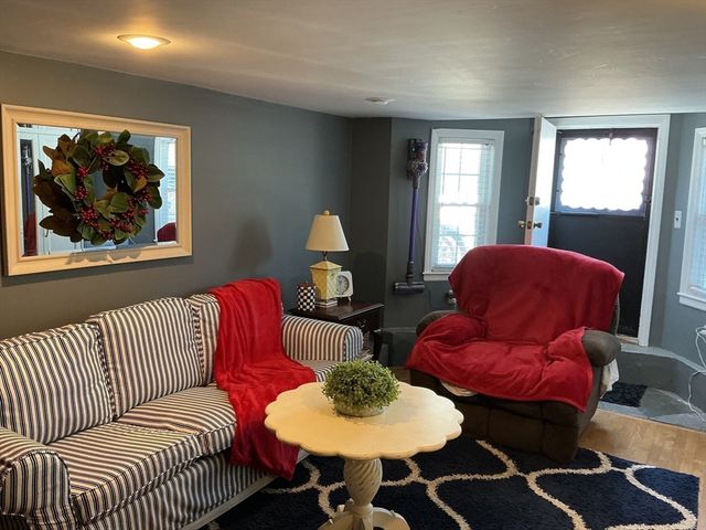 131 H St, Boston, MA 02127