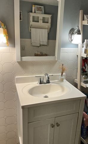 131 H St, Boston, MA 02127