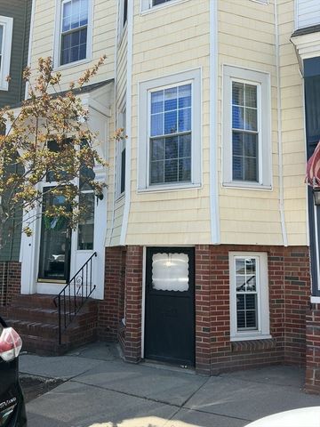 131 H St, Boston, MA 02127