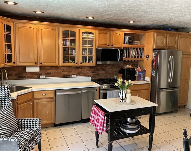 131 H St, Boston, MA 02127