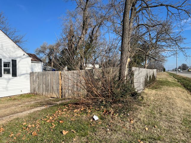 612 N Park Avenue, Springfield, MO 65802