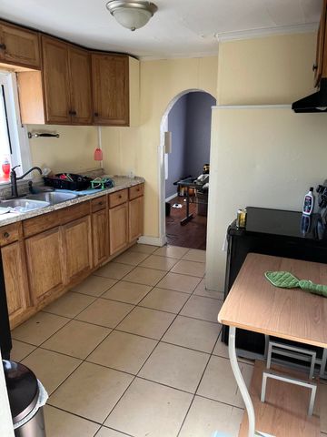 612 N Park Avenue, Springfield, MO 65802