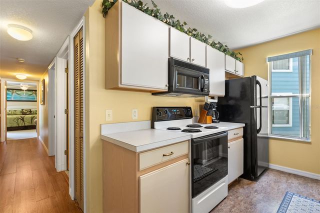 8707 KNIGHTSBRIDGE COURT B, Kissimmee, FL 34747
