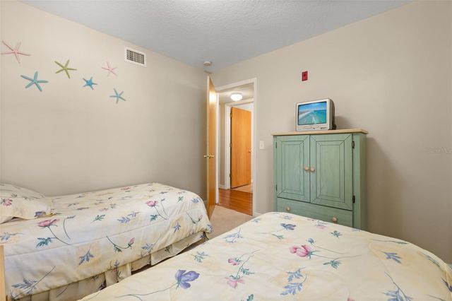 8707 KNIGHTSBRIDGE COURT B, Kissimmee, FL 34747