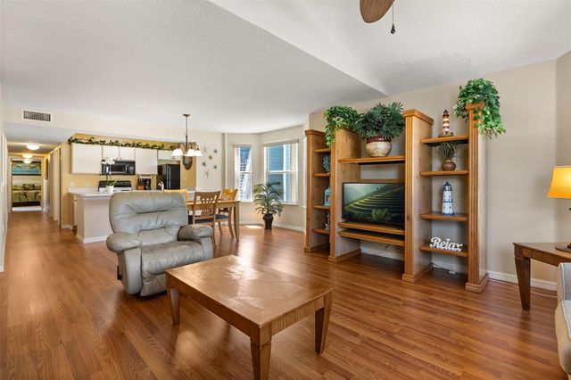 8707 KNIGHTSBRIDGE COURT B, Kissimmee, FL 34747