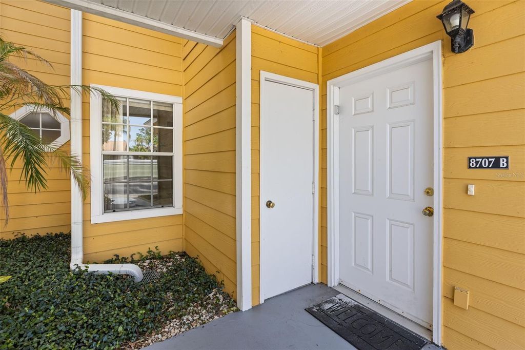 8707 KNIGHTSBRIDGE COURT B, Kissimmee, FL 34747