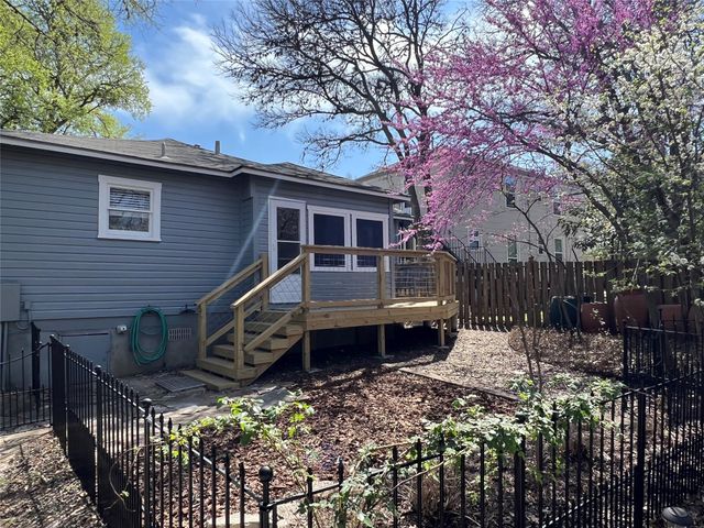 2206 Mountain View RD, Austin, TX 78703