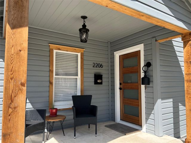 2206 Mountain View RD, Austin, TX 78703