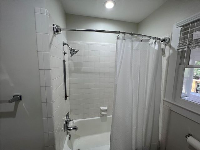2206 Mountain View RD, Austin, TX 78703