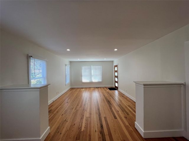 2206 Mountain View RD, Austin, TX 78703