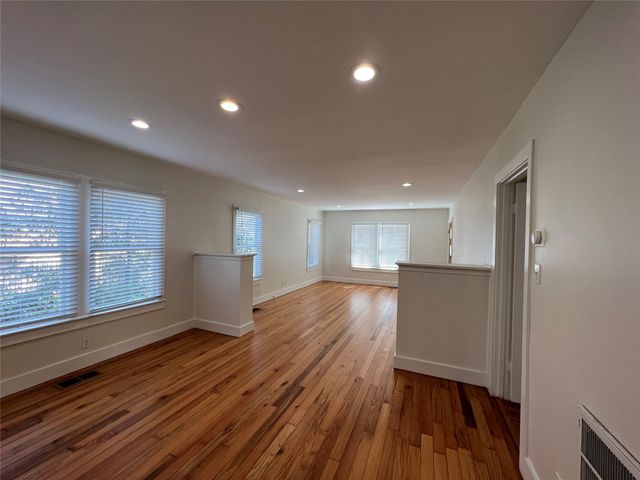 2206 Mountain View RD, Austin, TX 78703