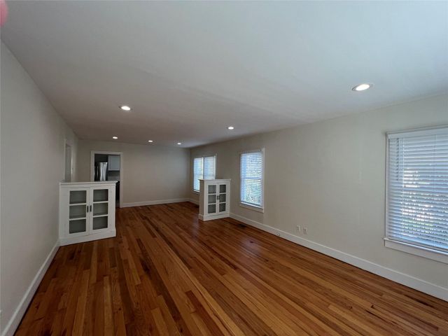 2206 Mountain View RD, Austin, TX 78703