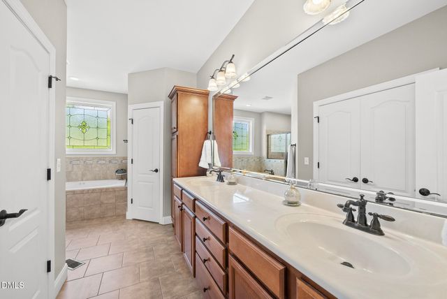 120 Barn Hill Lane, Wake Forest, NC 27587