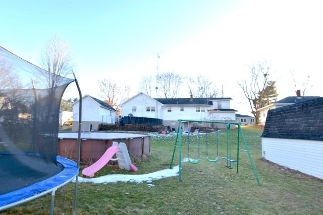 215-217 W Haertel Street, Portage, WI 53901