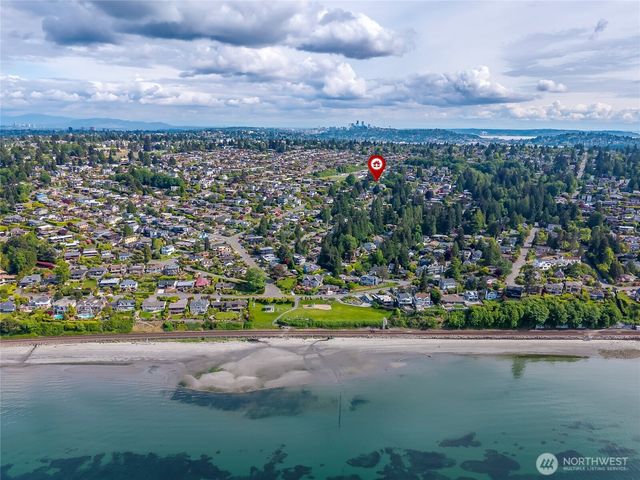 9226 25th Avenue NW, Seattle, WA 98117