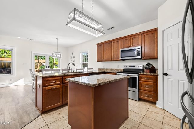 1140 Country Club Lane, Zebulon, NC 27597