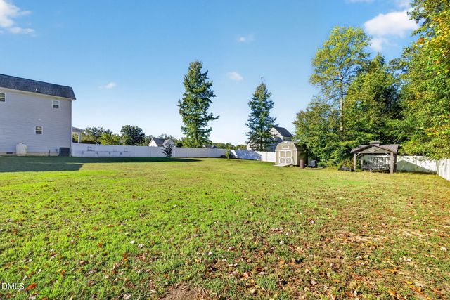 1140 Country Club Lane, Zebulon, NC 27597
