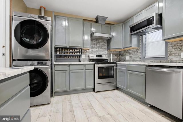 320 MAPLE ST, Warminster, PA 18974