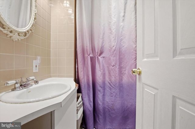 320 MAPLE ST, Warminster, PA 18974