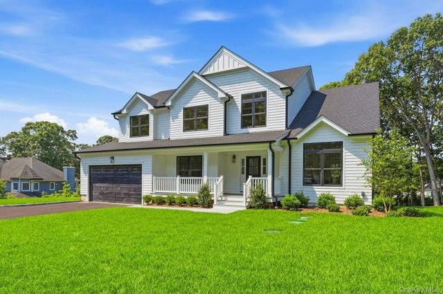 333 Concord Court, Dix Hills, NY 11746