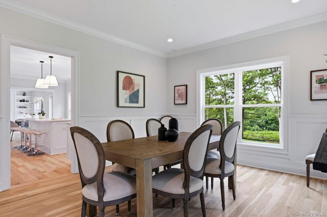 333 Concord Court, Dix Hills, NY 11746