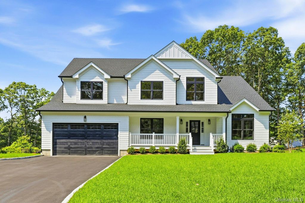 333 Concord Court, Dix Hills, NY 11746