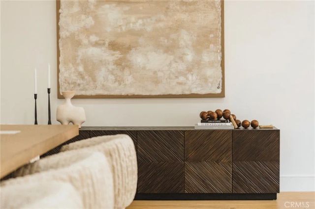 642 N Cahuenga, Los Angeles, CA 90004