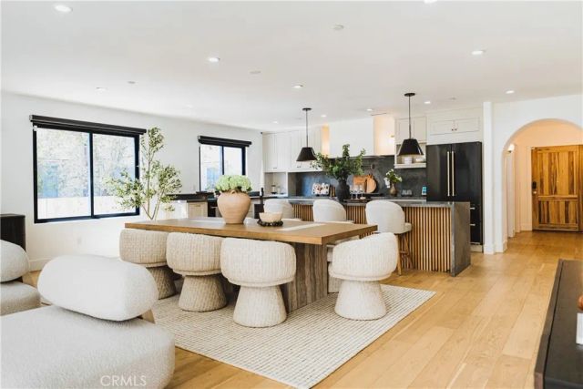 642 N Cahuenga, Los Angeles, CA 90004