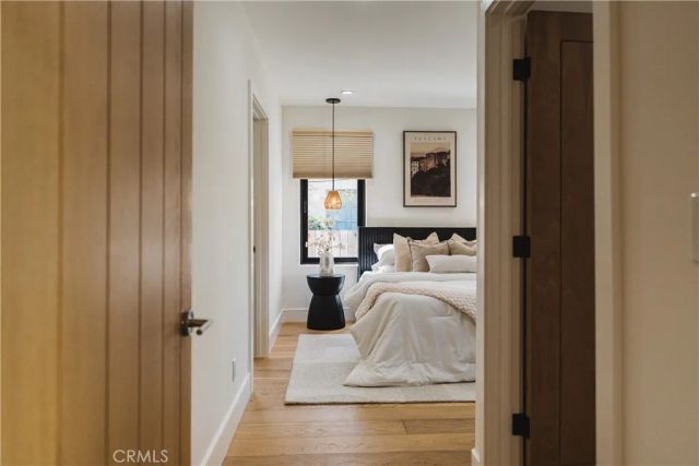 642 N Cahuenga, Los Angeles, CA 90004