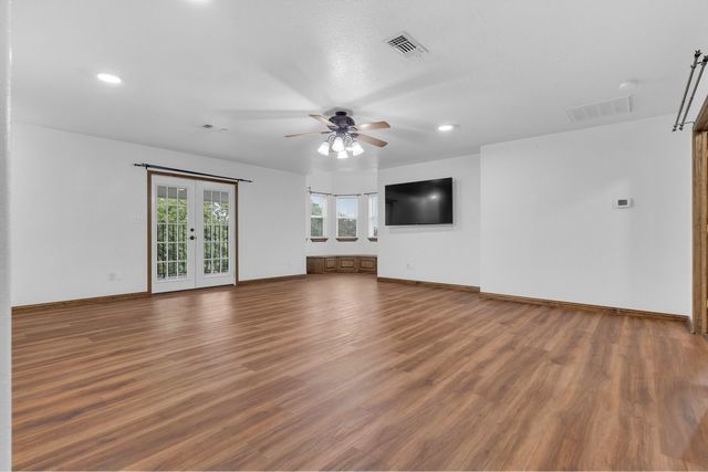 268 Lacy Drive, Lipan, TX 76462