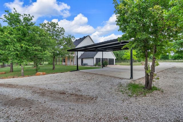 268 Lacy Drive, Lipan, TX 76462