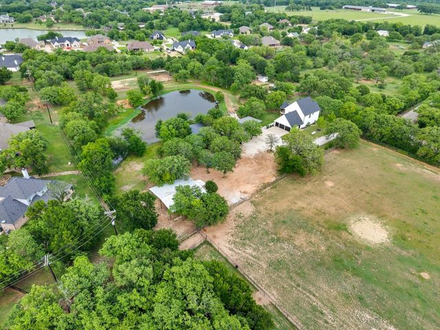 268 Lacy Drive, Lipan, TX 76462
