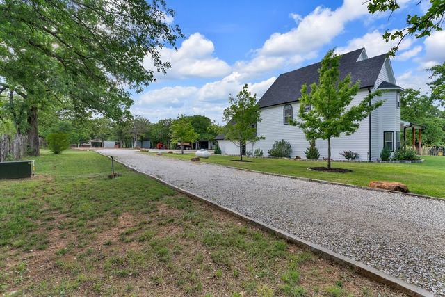 268 Lacy Drive, Lipan, TX 76462