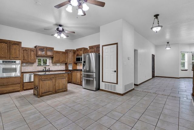 268 Lacy Drive, Lipan, TX 76462