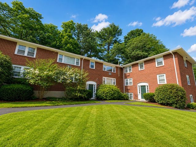 15 Park 3, Foxboro, MA 02035