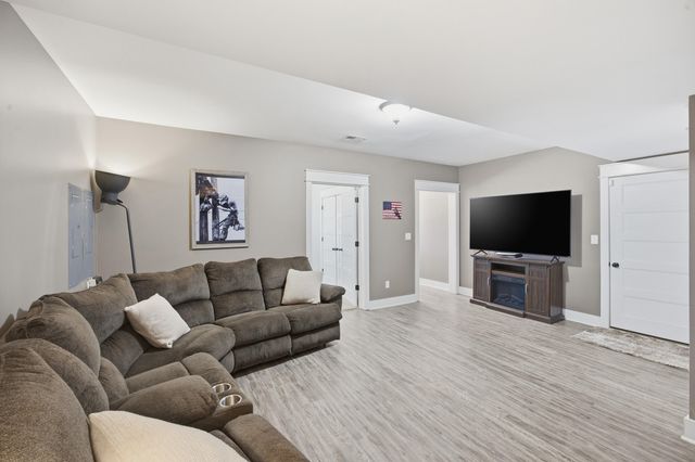 1224 Stoneridge Road, Lawrenceburg, KY 40342