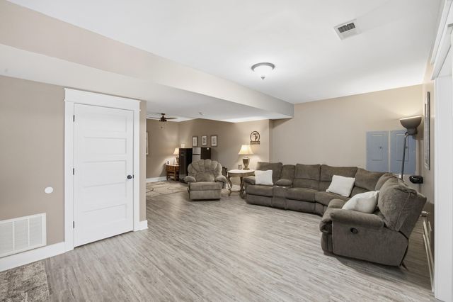 1224 Stoneridge Road, Lawrenceburg, KY 40342