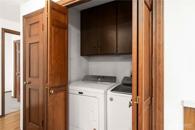 1825 Rainier Court, Sumner, WA 98390